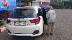 travel malang mojokerto